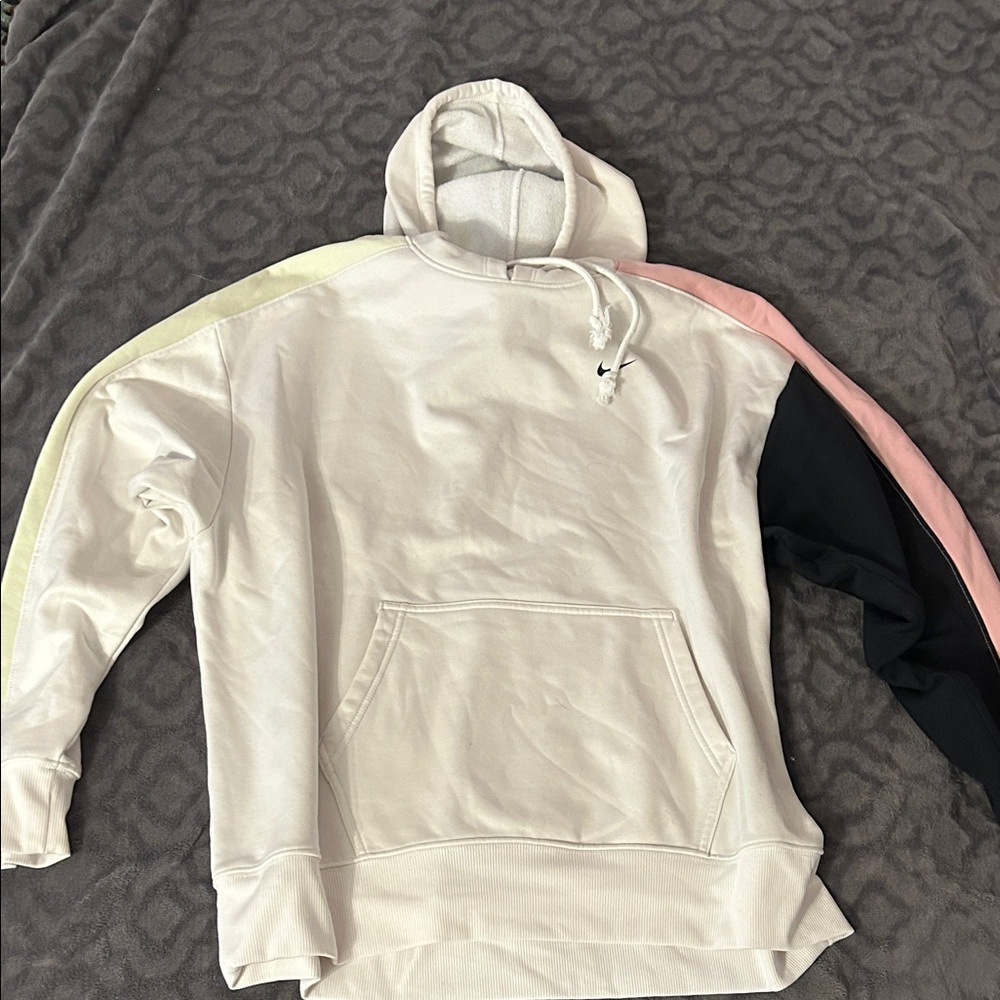 Nike White Dri-FIT Hoodie with Black Tag